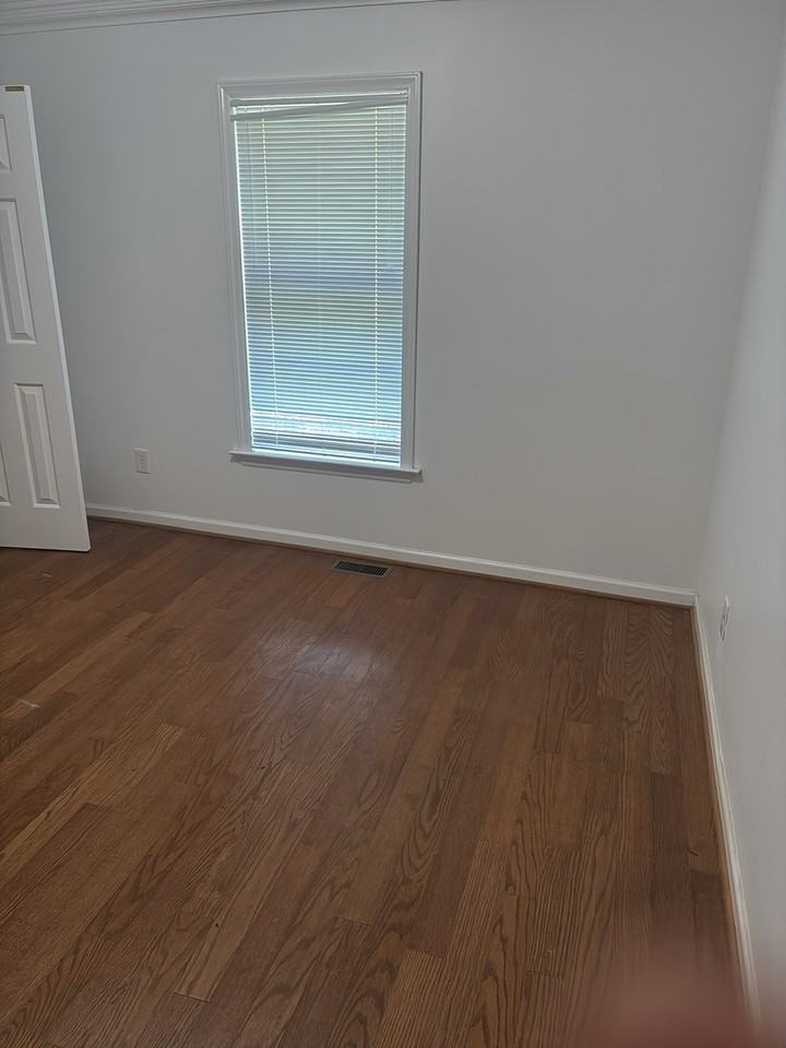 3916 Mcconnell Rd #1 - Photo 4 of 9