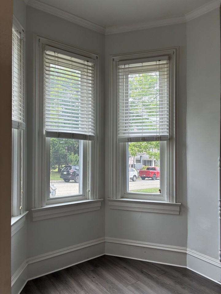 303 N Market St #B - Photo 6 of 13