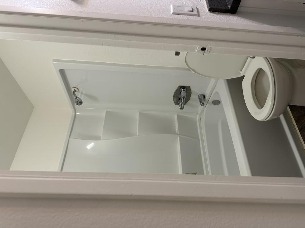 520 E Avenue Q4 - Photo 6 of 13