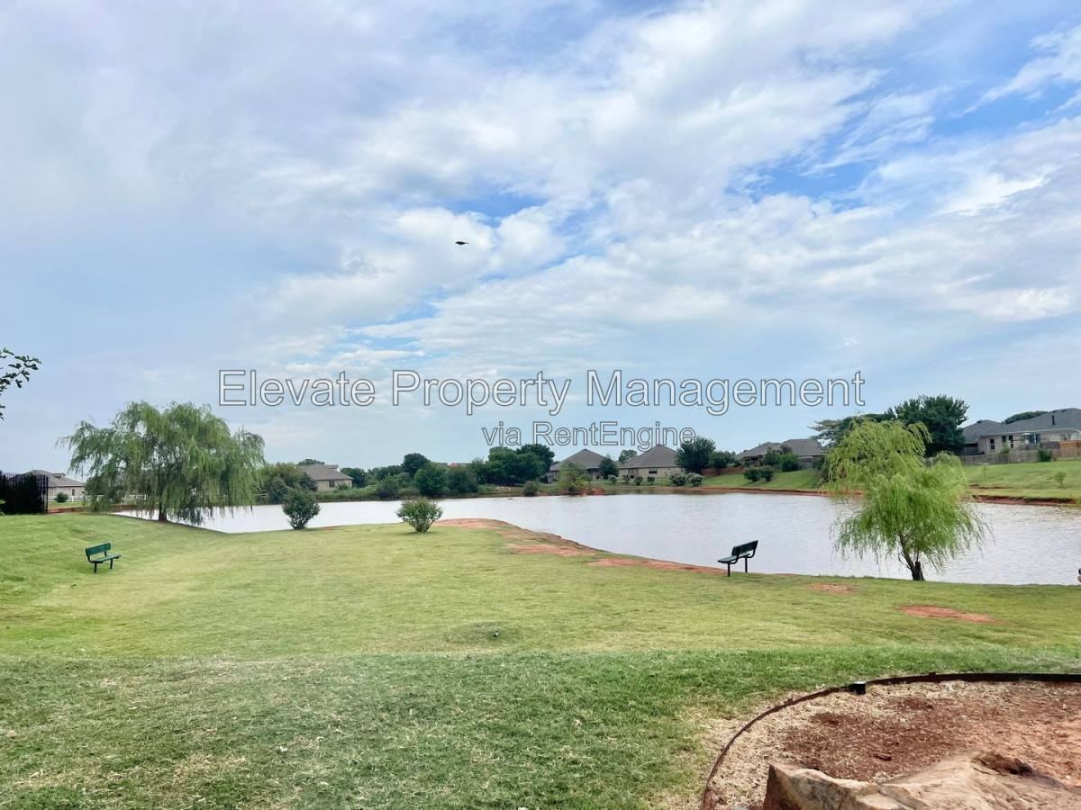 16405 Otter Dr - Photo 3 of 10
