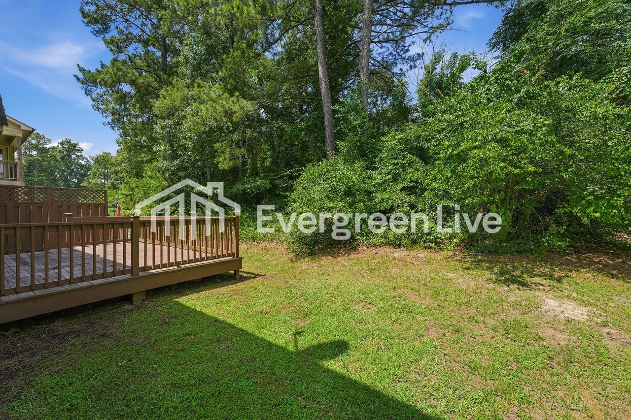 3517 Stoneleigh Walk - Photo 2 of 15