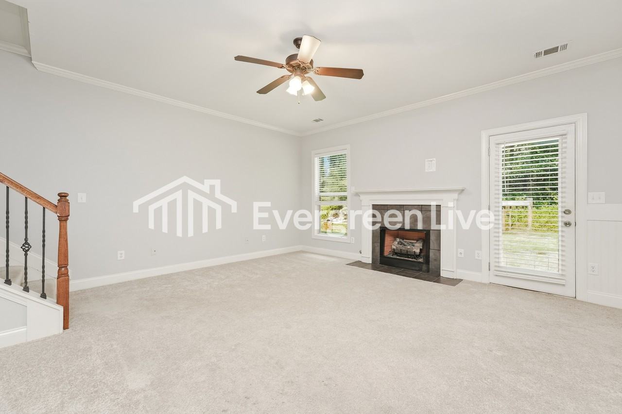 3517 Stoneleigh Walk - Photo 6 of 15