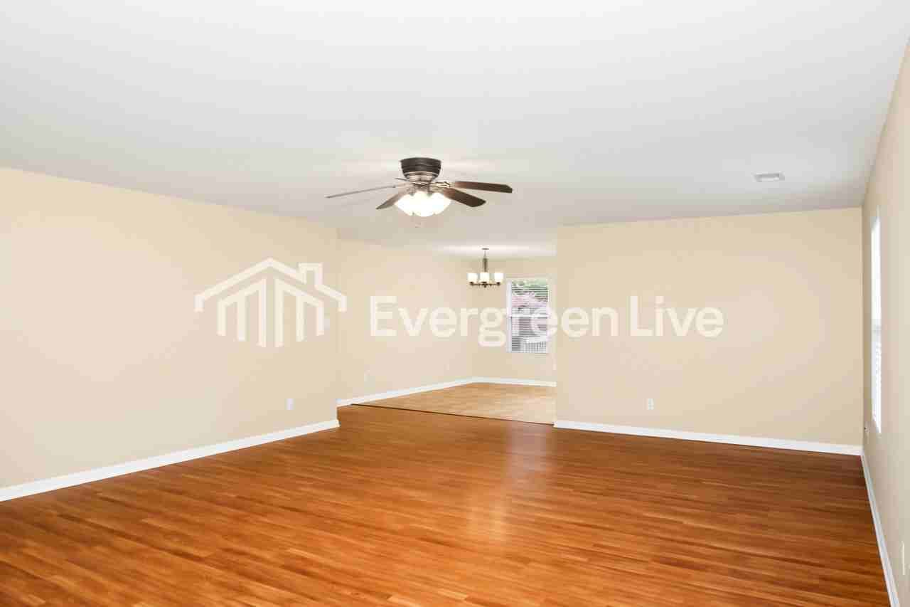 233 Laramie Cir Nw - Photo 2 of 15