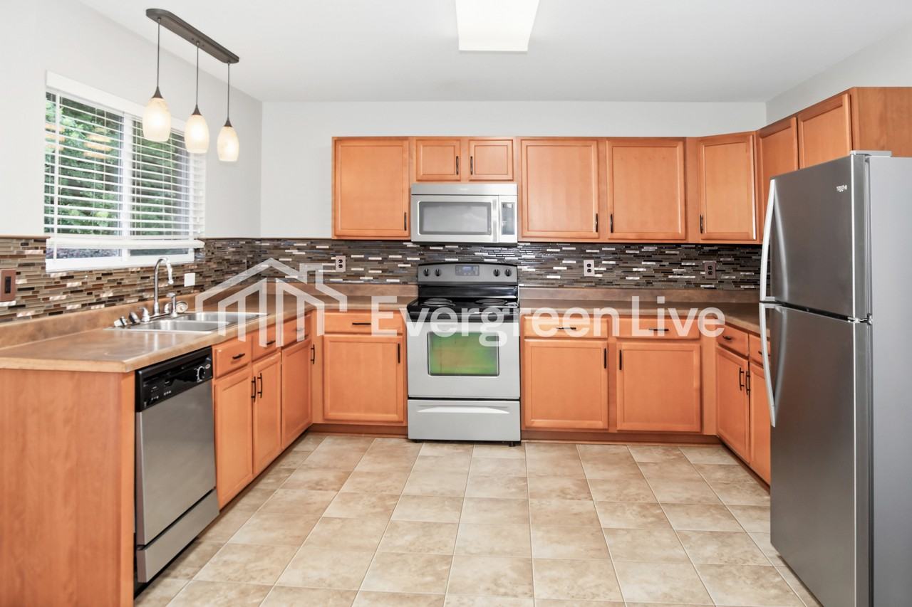 233 Laramie Cir Nw - Photo 6 of 15
