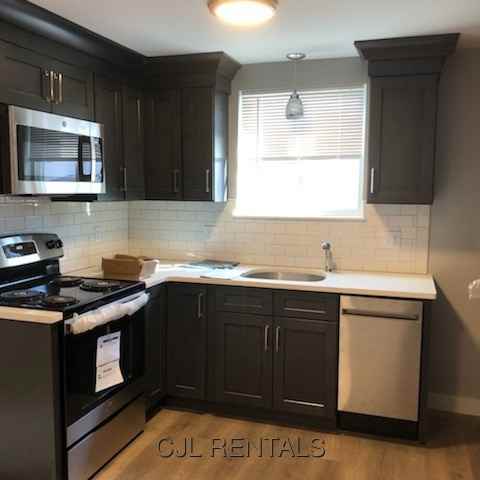 1 Randall St #2 - Photo 3 of 12