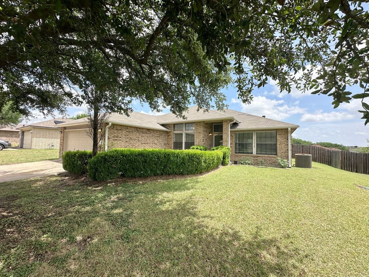607 Hogan Dr