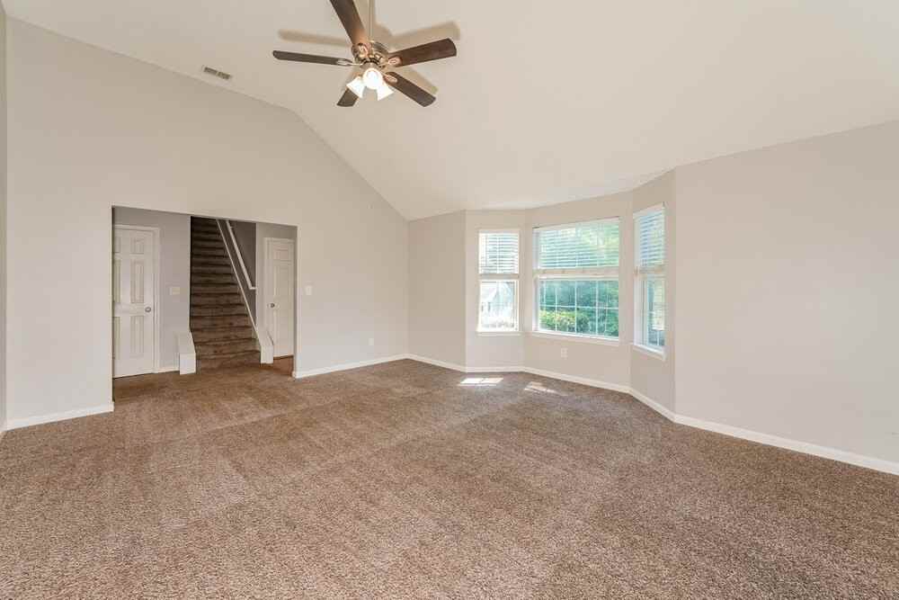 3154 Lower Creek Dr - Photo 4 of 17