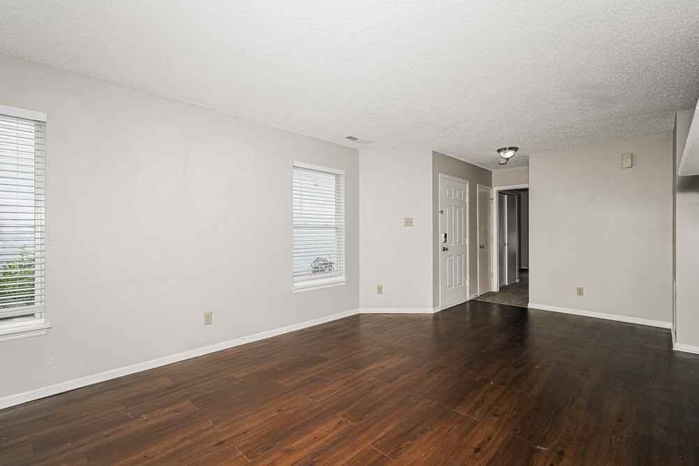 3015 Redland Ln - Photo 5 of 16