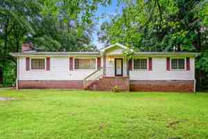 featured image of 160 Swan Lake Dr