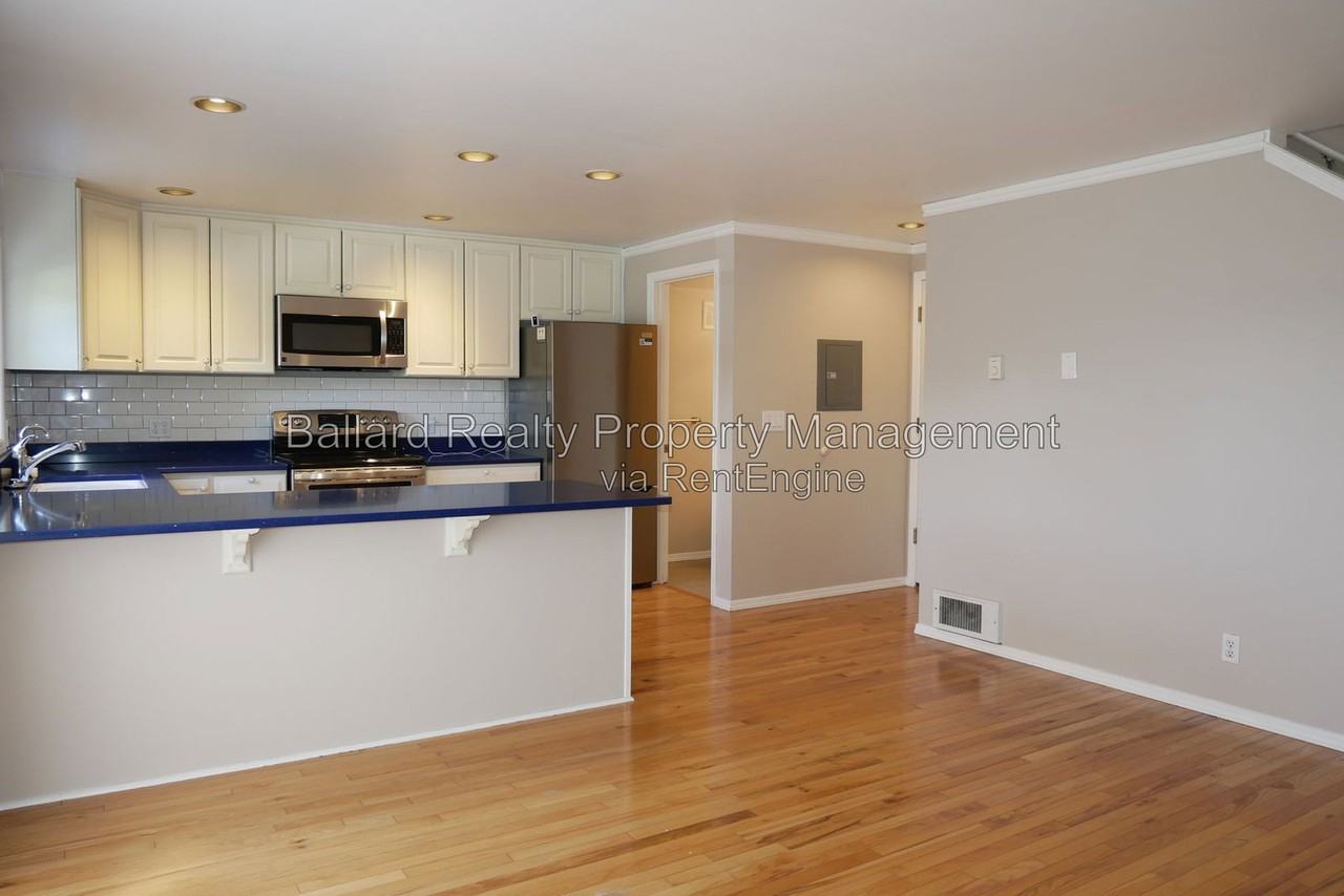 3216 14th Ave W #202 - Photo 7 of 21