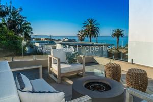 featured image of 5606 Dolphin Pl