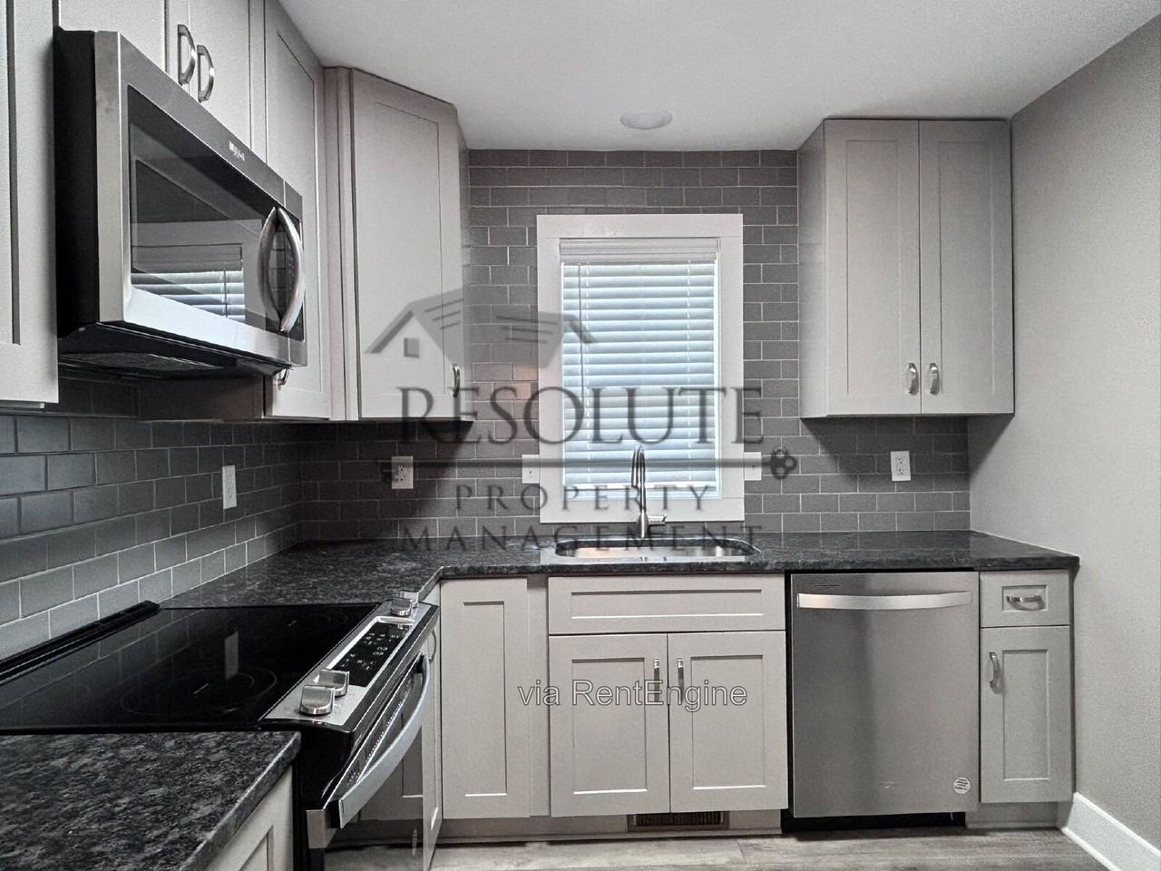 520 Brent Rd - Photo 3 of 15