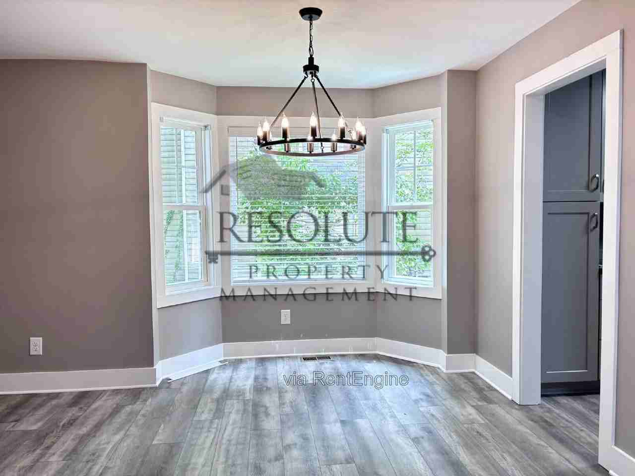 520 Brent Rd - Photo 5 of 15