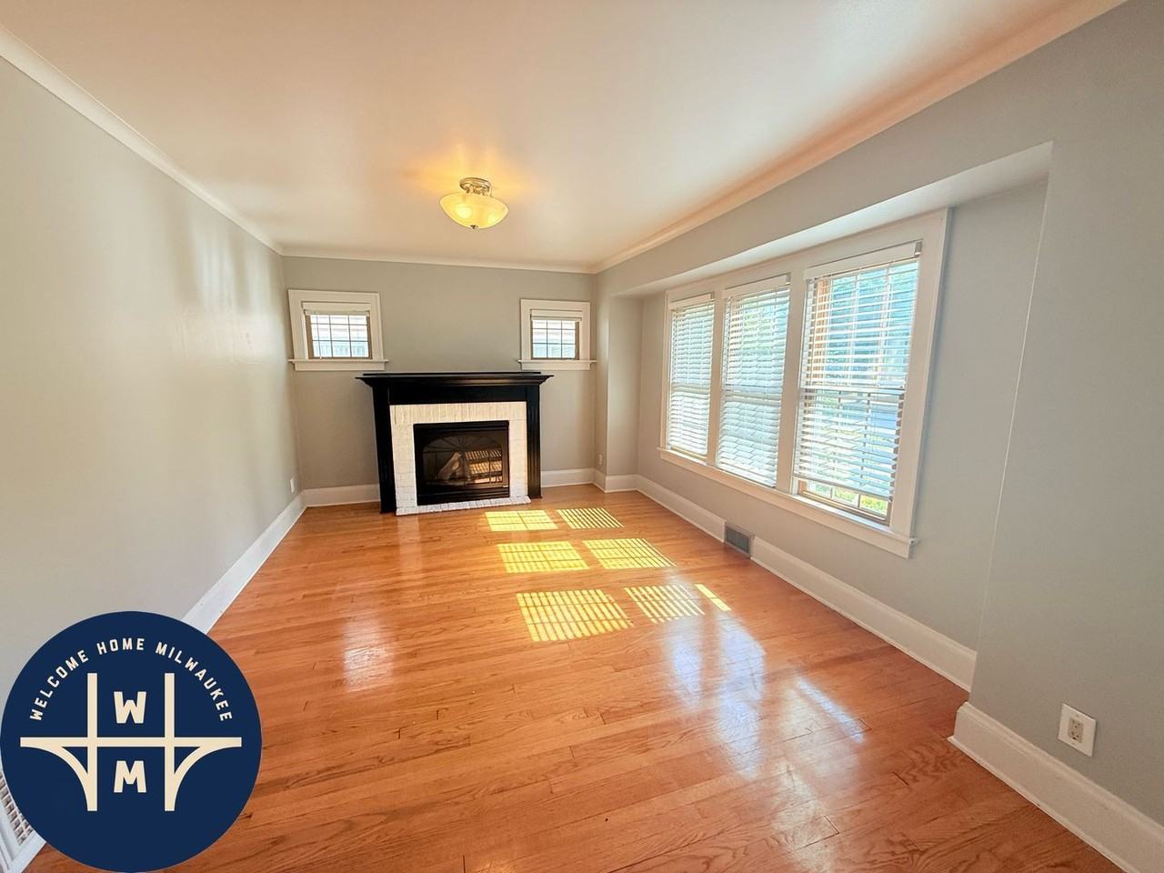 5065 N Berkeley Blvd - Photo 4 of 22