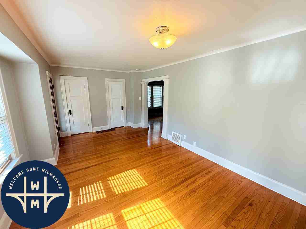 5065 N Berkeley Blvd - Photo 5 of 22