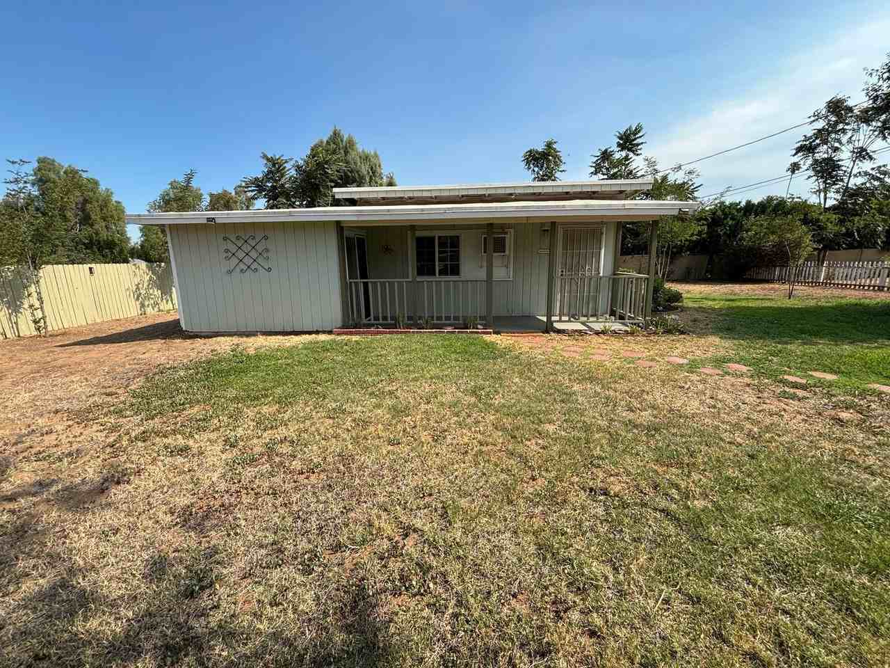 4527 Avon St - Photo 2 of 26