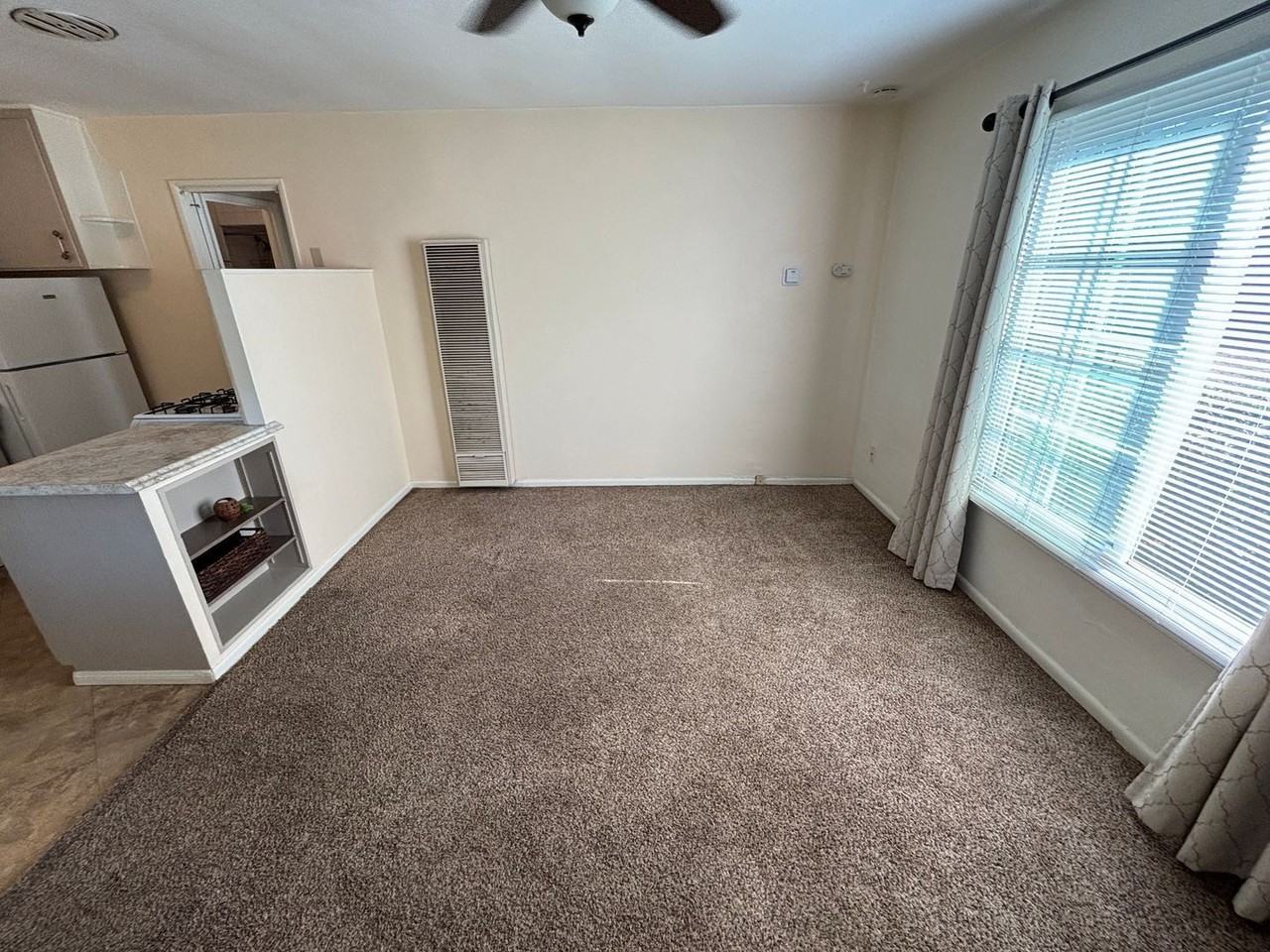 4527 Avon St - Photo 4 of 26