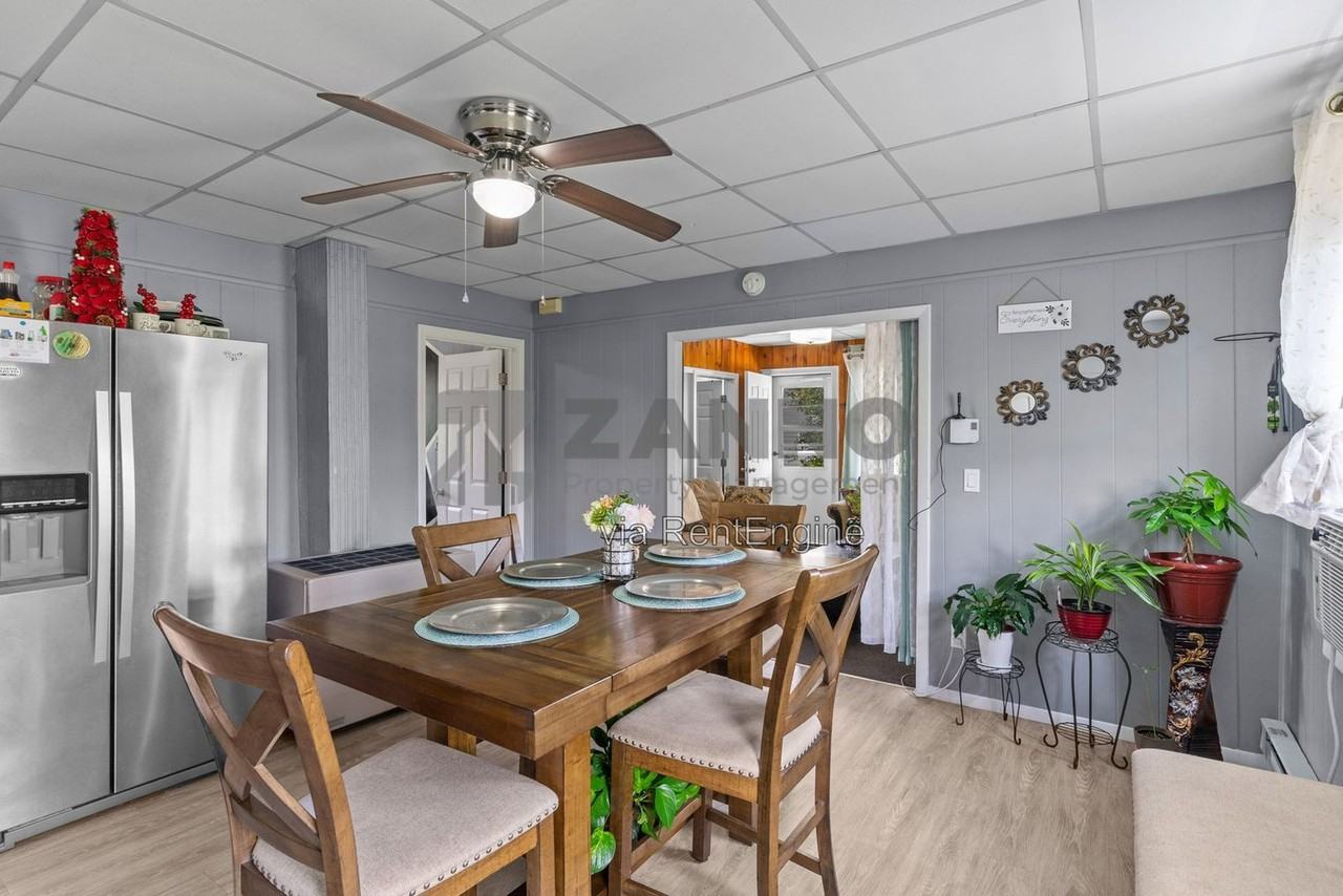 121 Farmington Ave #3 - Photo 5 of 26