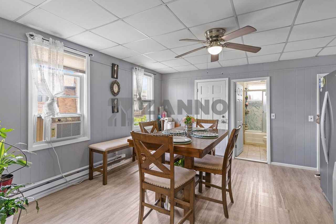 121 Farmington Ave #3 - Photo 7 of 26