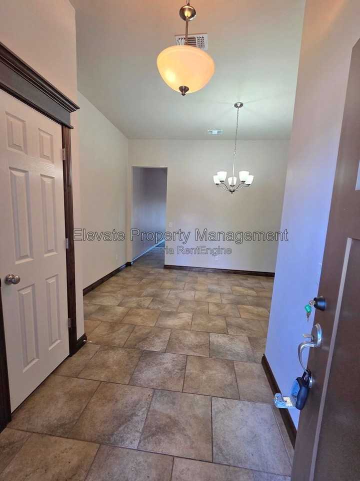 2300 Starwood Way - Photo 2 of 19