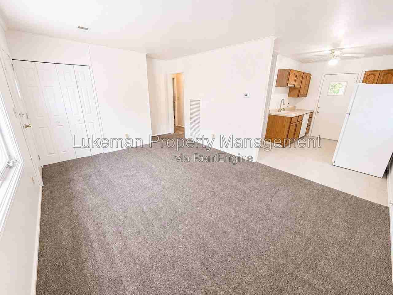 3006 Nellbert St - Photo 3 of 8