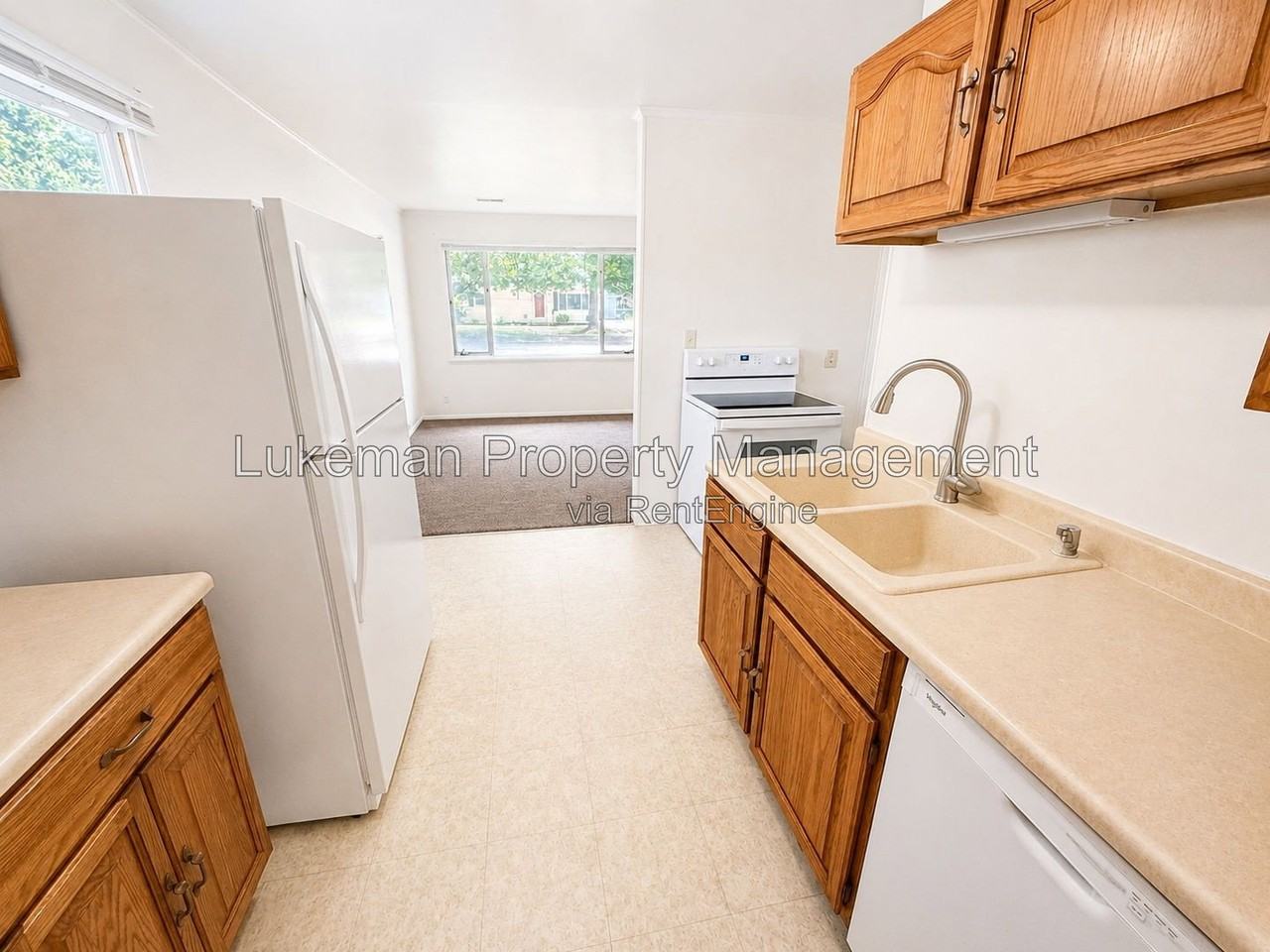 3006 Nellbert St - Photo 5 of 8
