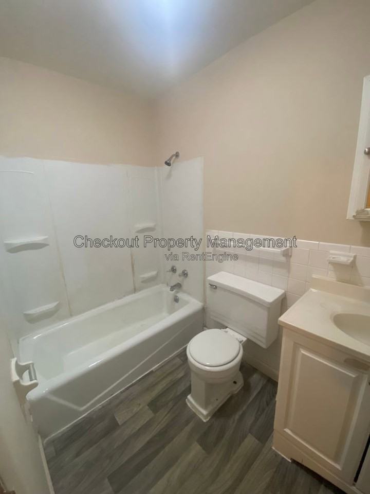 9969 Sloane Sq #C - Photo 6 of 6