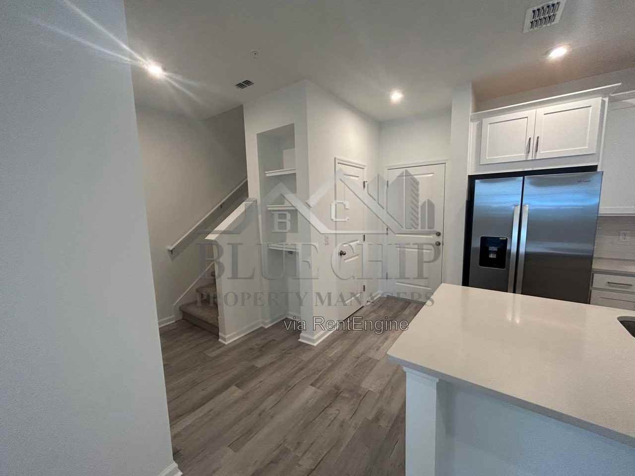 11605 Straits Way - Photo 3 of 14