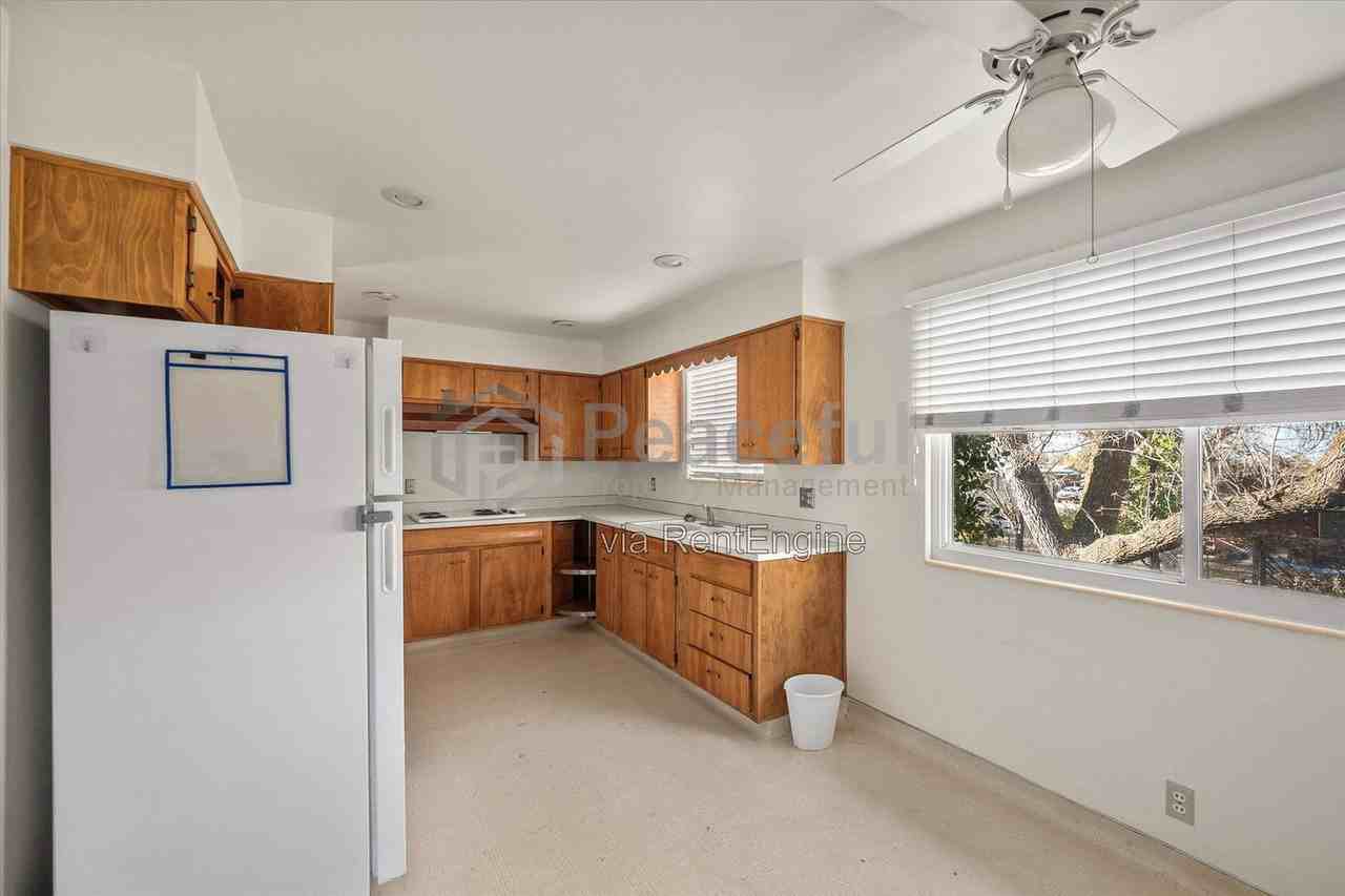 2197 N 250 W - Photo 3 of 20