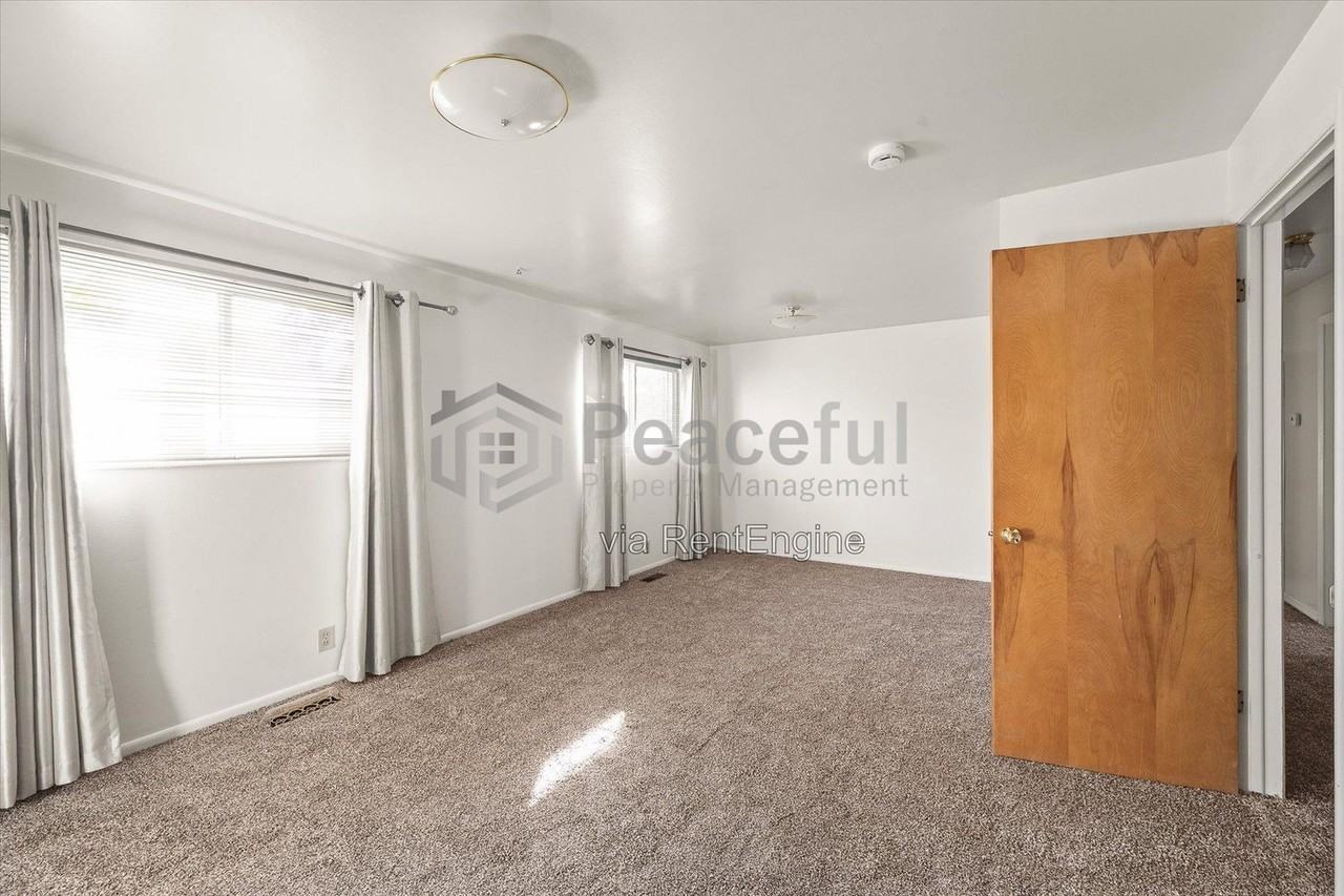 2197 N 250 W - Photo 6 of 20