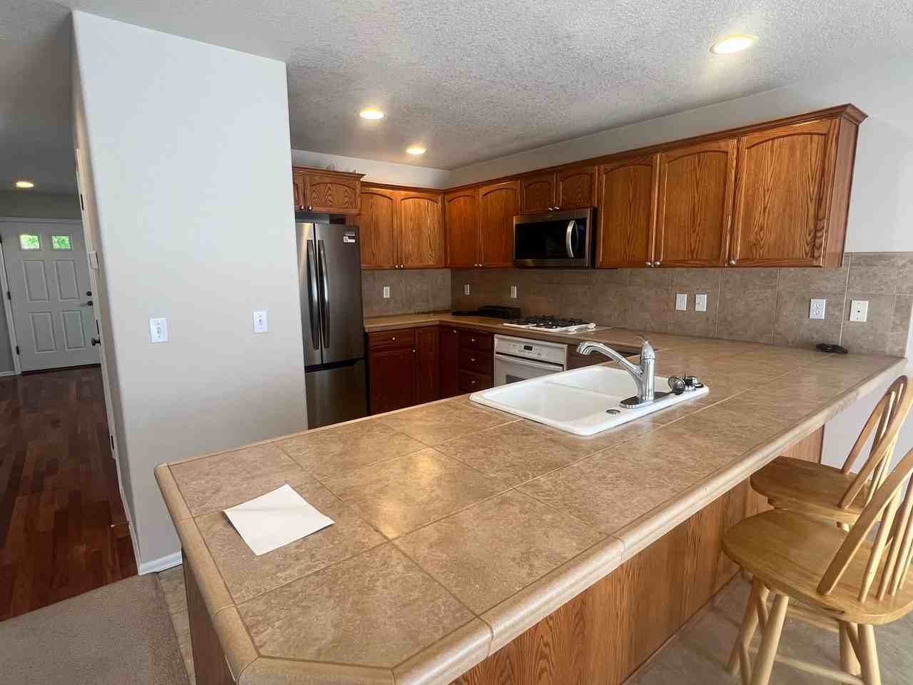 863 Se Bayshore Cir - Photo 6 of 34