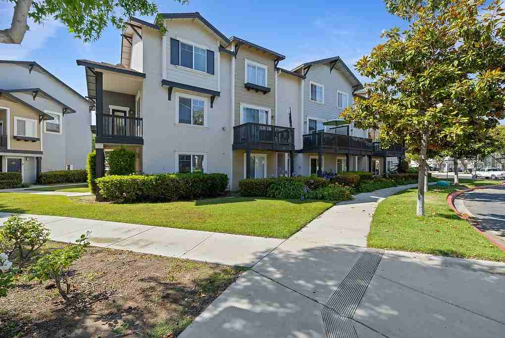 Arbors at Parc Rose - Photo 4 of 48