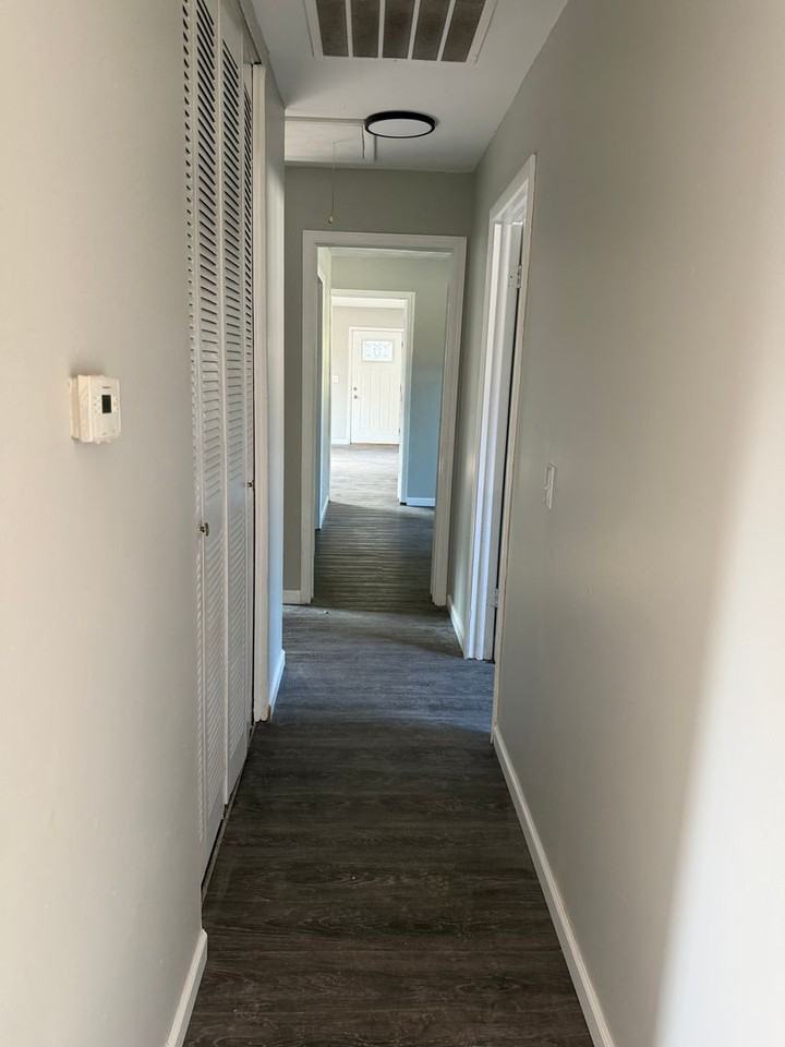 2905 Fairmount St Ne - Photo 3 of 13