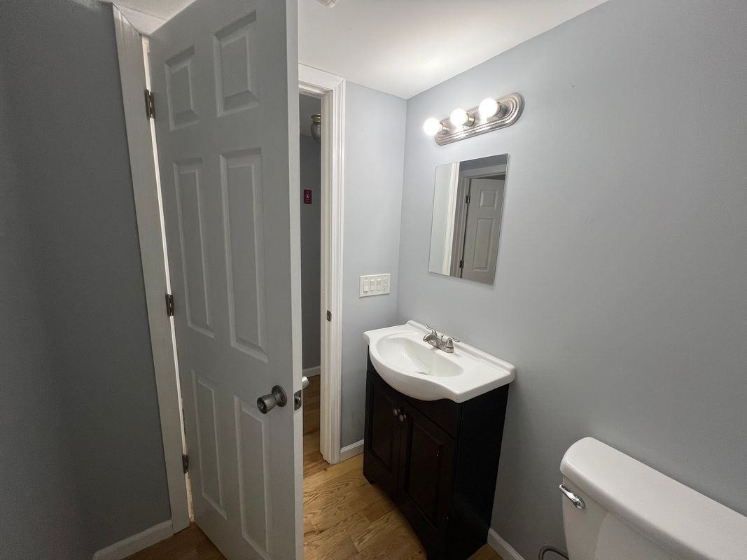 395 Bradbury St - Photo 5 of 19