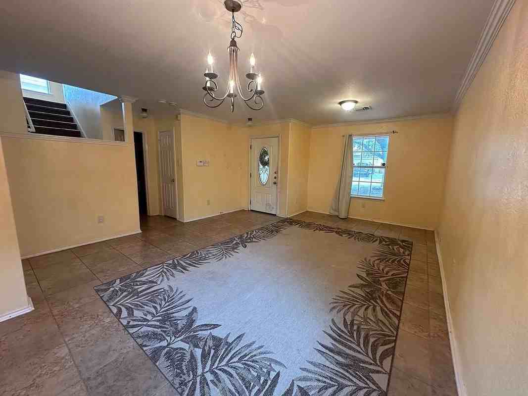 9426 Santa Fe Rdg - Photo 2 of 9