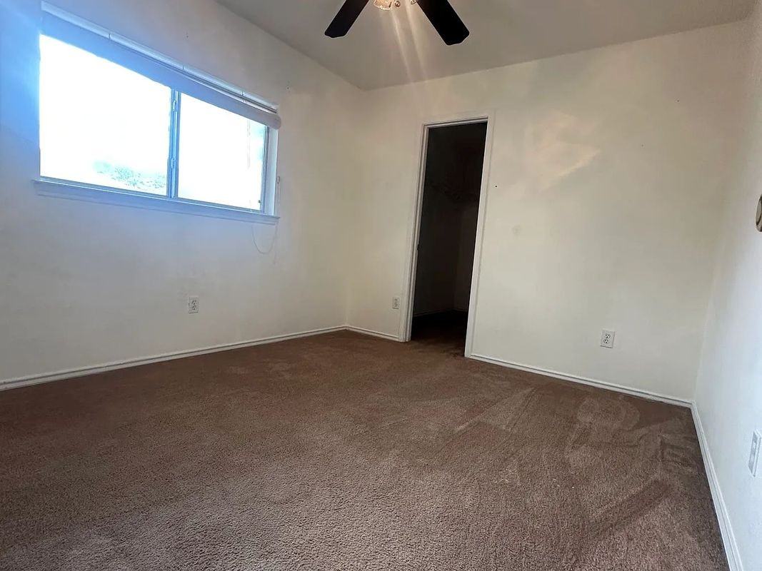 9426 Santa Fe Rdg - Photo 3 of 9