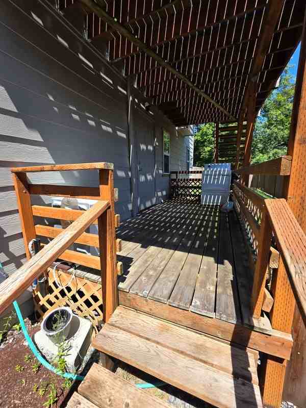 9927 13th St Se ##B - Photo 2 of 8