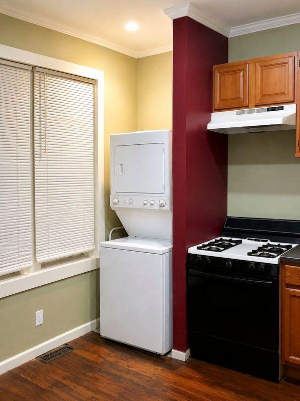 2823 Maisel St - Photo 5 of 13