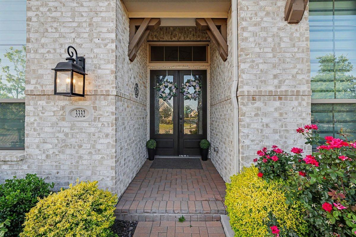 3332 Zenyatta Ct - Photo 4 of 35