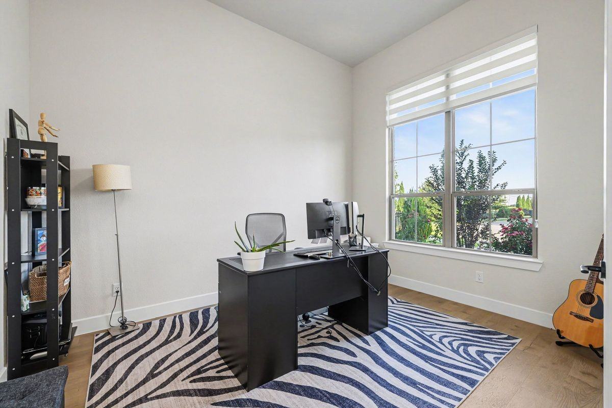 3332 Zenyatta Ct - Photo 6 of 35