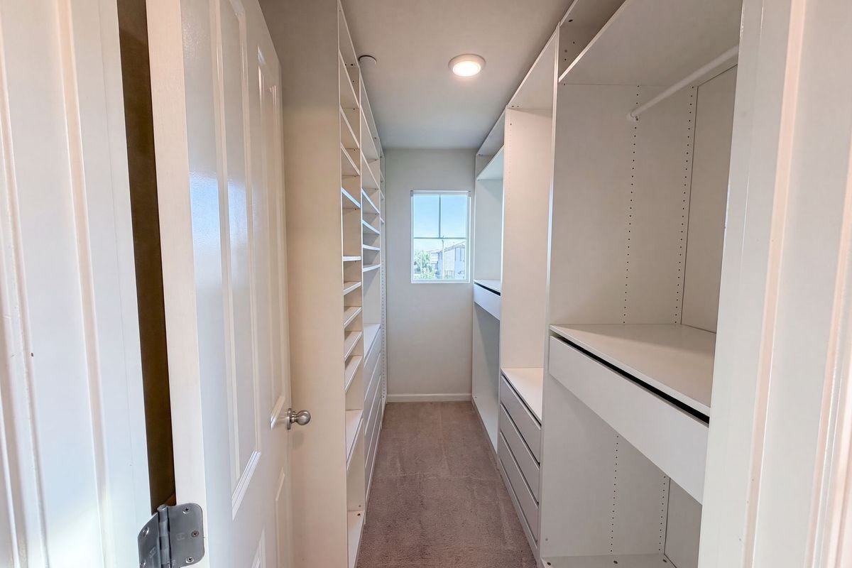 8224 Kossum Way - Photo 3 of 25