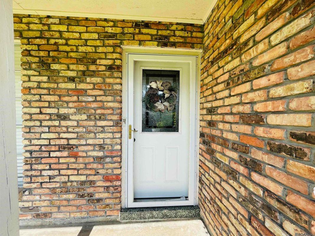 4036 Ridgemont Dr - Photo 4 of 50