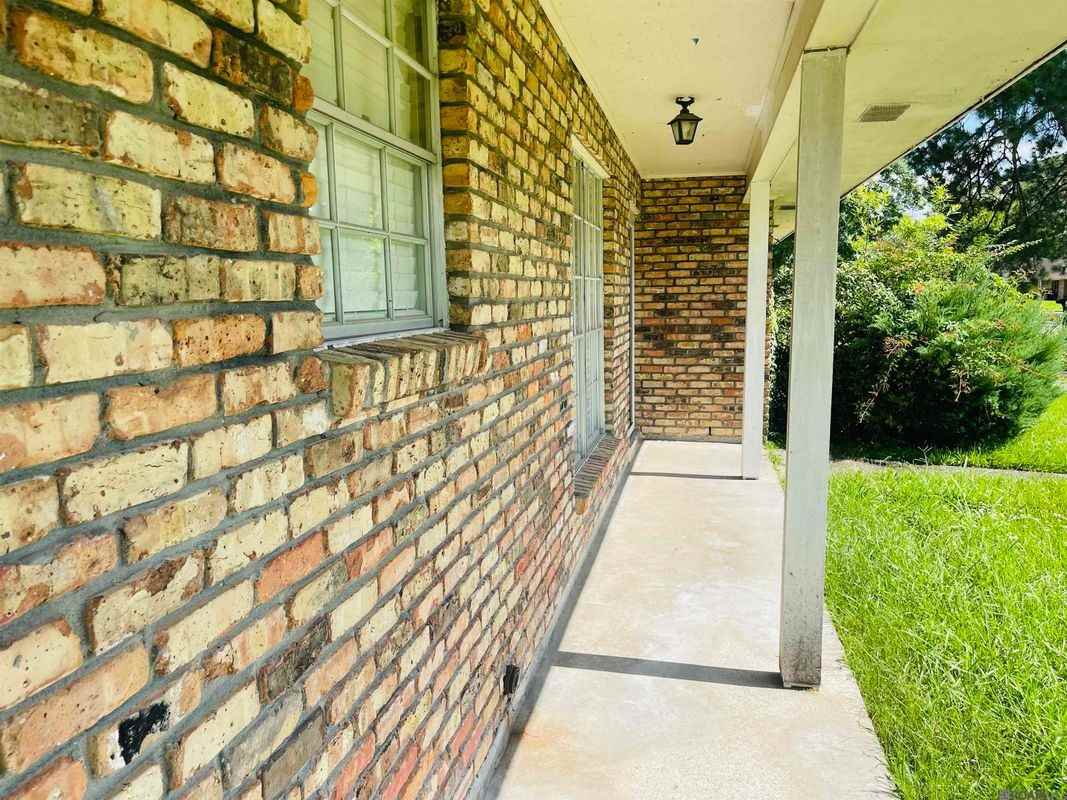 4036 Ridgemont Dr - Photo 6 of 50