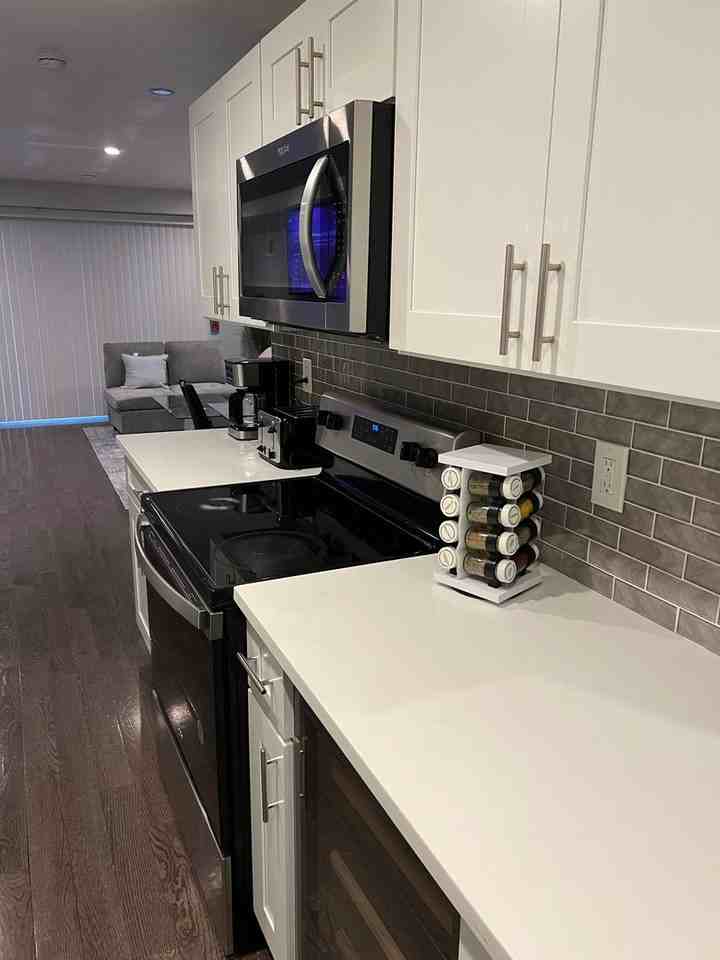 1703 S 22nd St - Photo 3 of 15