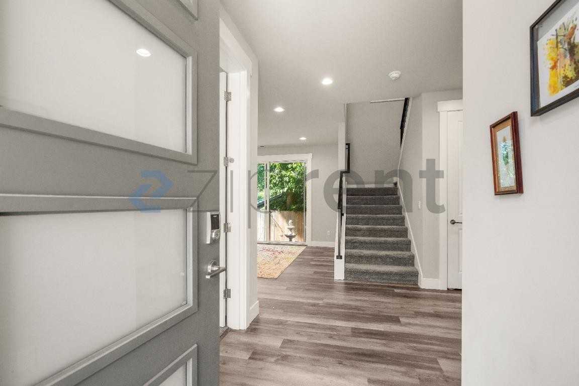 16547 8th Ave Ne #A - Photo 2 of 25