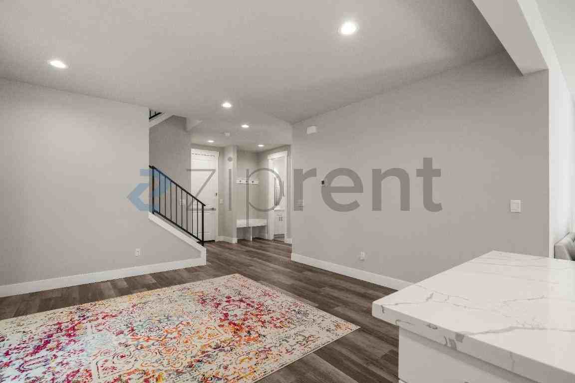 16547 8th Ave Ne #A - Photo 6 of 25