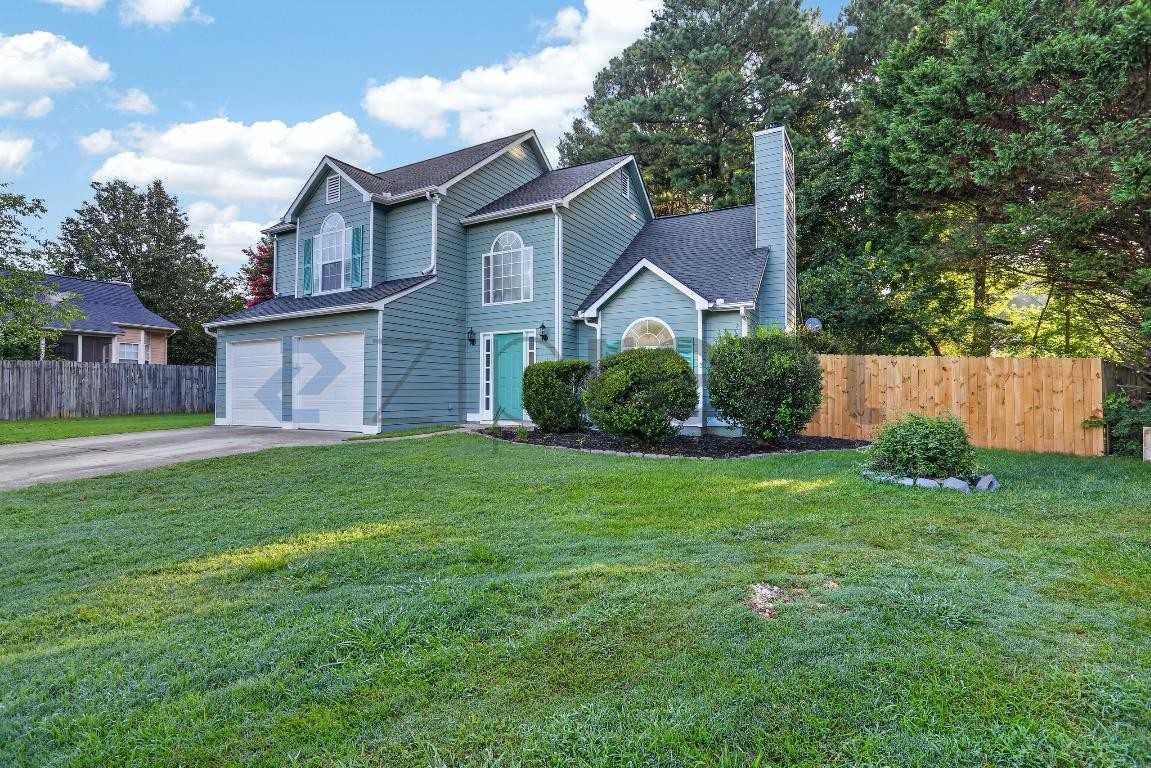 4972 Lake Park Cir - Photo 4 of 35