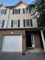 featured image of 131 Pumpkin Patch Ln