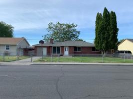 featured image of 215 J St Sw