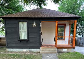 2502 Willow St - Photo 1 of 1